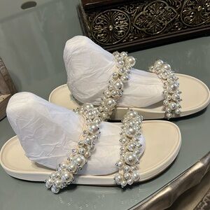 Kate Spade pearl slides size 9